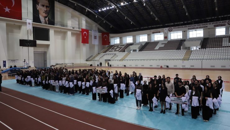 FIRAT ÜNİVERSİTESİ SAĞLIK BİLİMLERİ FAKÜLTESİNDE BEYAZ ÖNLÜK HEYECANI