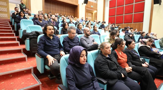 Fırat Üniversitesi Hastanesi çalışanlarına yönelik 1-7 Mart Yeşilay Haftası dolayısı ile bir etkinlik düzenlendi.