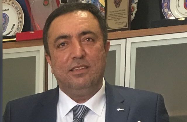 Ege Elazığ Dernekler Federasyonu’ndan dev iftar ve sahur halayı organizasyonu