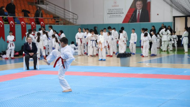 Sahada Azim, Pistte Hız, Tatamide Güç