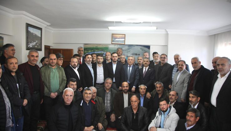 AK Parti Elazığ Milletvekili Prof. Dr. Erol Keleş’ten Elazığ’ın üretim gücüne ve sosyal yapısına yönelik önemli mesajlar verdi.