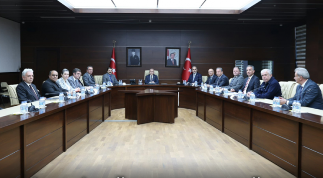 Vali Hatipoğlu Başkanlığında İstihdam ve Eğitim Zirvesi