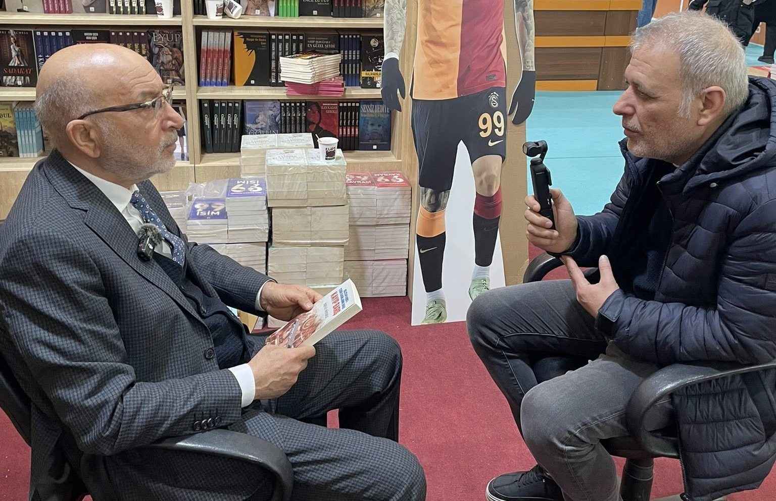 Av. Dr. İrfan Sönmez’den Kayıp Barış kitabının imza gününde önemli açıklamalar