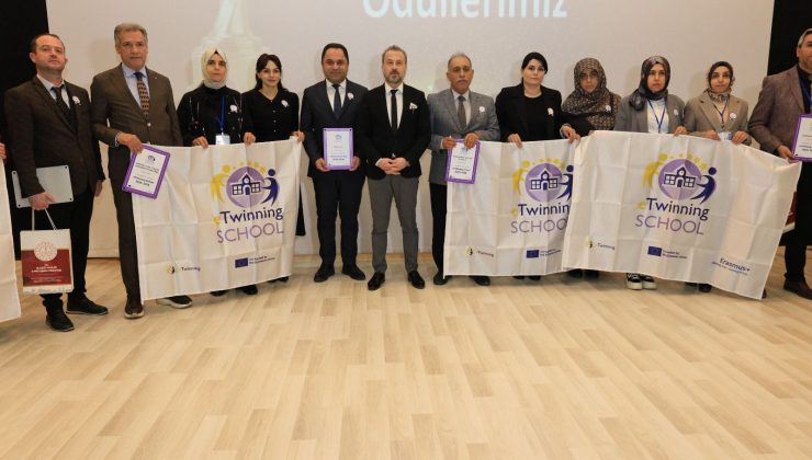 Elazığ İl Millî Eğitim Müdürlüğü tarafından düzenlenen eTwinning Ödül Töreni gerçekleştirildi.