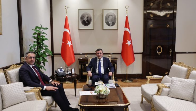 Işıkver, Cumhurbaşkanı Yardımcısı Yılmaz’la İstişarelerde Bulundu