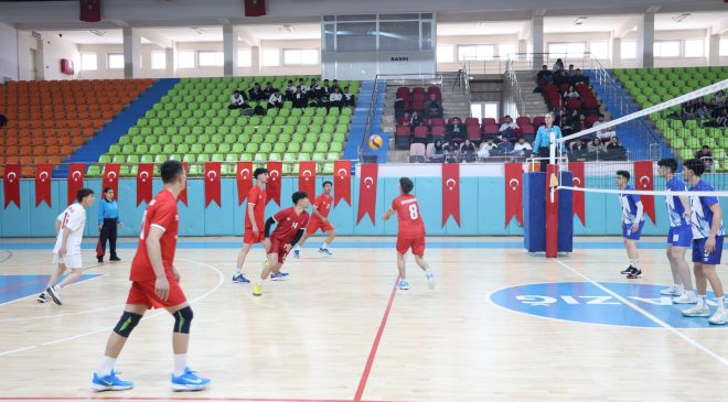 Elazığ’da Genç Erkekler Voleybol Grup Birinciliği Heyecanı Başladı