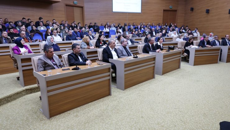 Elazığ İl Özel İdaresinde, Cumhurbaşkanlığı Bilgi ve Belge Yönetimi Daire Başkanlığı tarafından seminer verildi.
