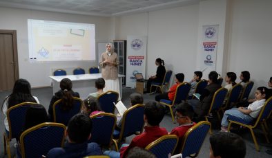 “AİLEMLE OKUYORUM” ETKİNLİĞİNE YOĞUN KATILIM