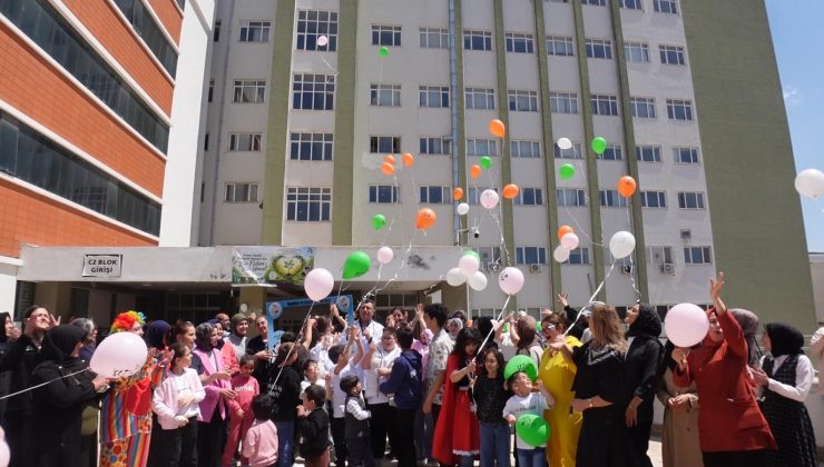 22-29 Nisan İmmün Yetmezlik Farkındalık Haftası Fırat Üniversitesi Hastanesinde etkinliklerle kutlandı.