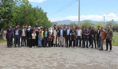Elazığ’da Cumhuriyet Mahallesi Sakinleri Fabrika Projesine Karşı Yürüdü: “Mahallemizin İçine Sanayi İstemiyoruz”