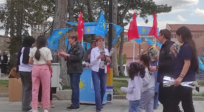 İYİ Parti Elazığ Teşkilatı’ndan Anneler Günü Etkinliği
