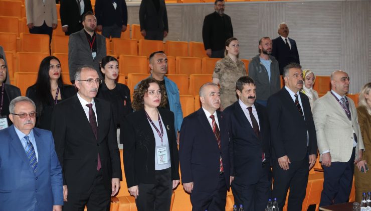 FIRAT ÜNİVERSİTESİNDE “KADIN VE AİLE”  SEMPOZYUMU BAŞLADI