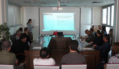 Elazığ Belediyesi personeline yönelik “Psikolojik İlk Yardım” semineri düzenlendi.