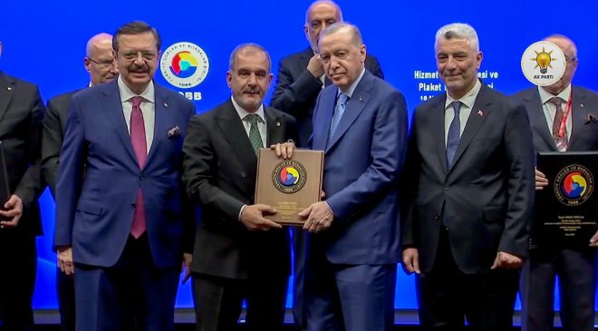 CUMHURBAŞKANI ERDOĞAN’DAN BAŞKAN ALAN’A HİZMET ŞEREF BELGESİ