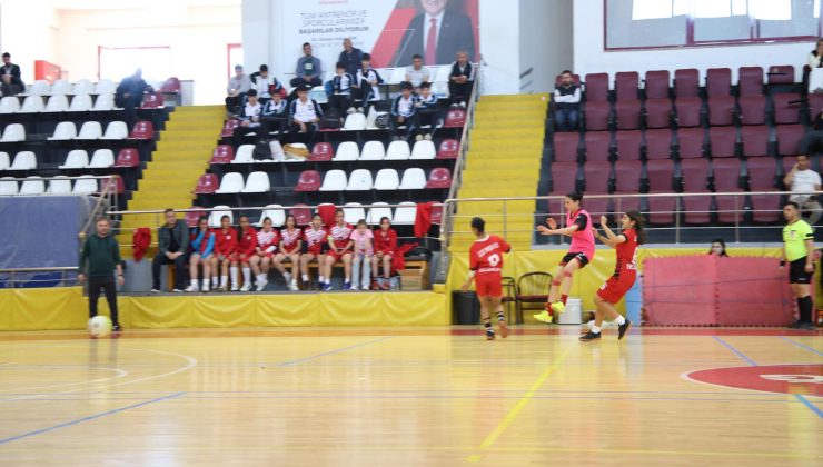 Elazığ’da Yıldızlar Futsal Yarı Final Heyecanı Tamamlandı