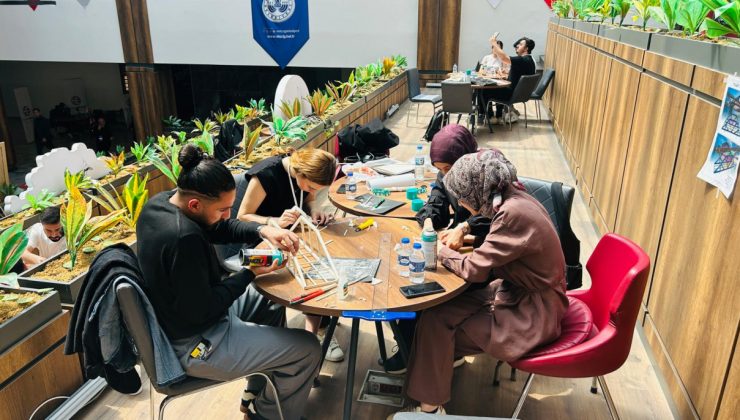 Elazığ İnşaat Fuarı’nda Öğrenciler Yarıştı