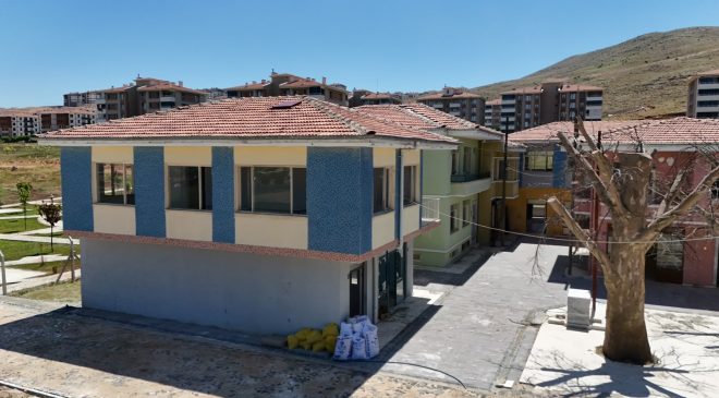 SEKSENLER SOKAĞININ YENİLENMESİ İÇİN DÜĞMEYE BASILDI