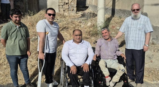 Akülü sandalyesine kavuştu, ama kullanacak yolu yok