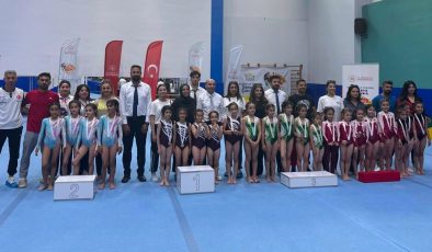 ELAZIĞLI MİNİK CİMNASTİKÇİLER MALATYA’DAN DERECELERLE DÖNDÜ