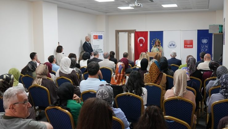 Dijital Gençlik Merkezi’nin resmi açılış töreni ulusal ve uluslararası protokolün katılımıyla gerçekleştirildi.