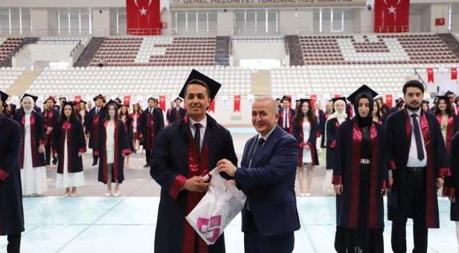 FIRAT ÜNİVERSİTESİ TIP FAKÜLTESİ 38. DÖNEM MEZUNLARINI UĞURLADI