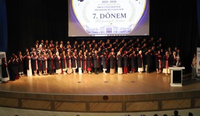 DİŞ HEKİMLİĞİ FAKÜLTESİ MEZUNİYET VE YEMİN TÖRENİ GERÇEKLEŞTİRİLDİ
