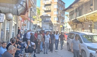 EYLEMLERİN 4. GÜNÜNDE İŞÇİLERDEN KARARLILIK MESAJI: SABAHATTİN YILDIZ HAKKIMIZI VER!