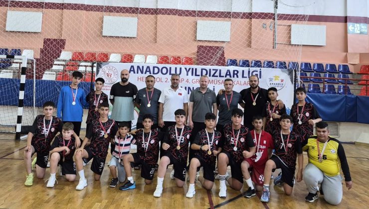 ELAZIĞ’IN KIZ VE ERKEK HENTBOL TAKIMLARI TÜRKİYE FİNALLERİ’NDE