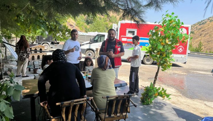 Mobil Sosyal Hizmet Aracı Elazığ’da Vatandaşlarla Buluşuyor
