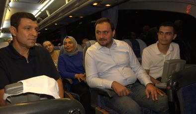 AK Parti Elazığ Teşkilatları Malazgirt Zaferi İçin Ahlat’a Uğurlandı