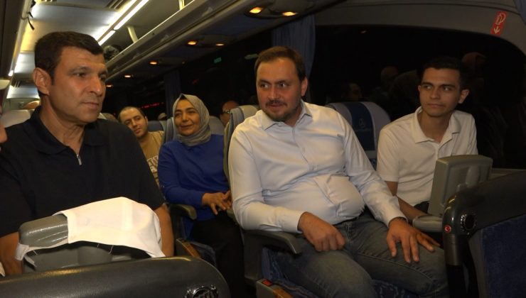 AK Parti Elazığ Teşkilatları Malazgirt Zaferi İçin Ahlat’a Uğurlandı