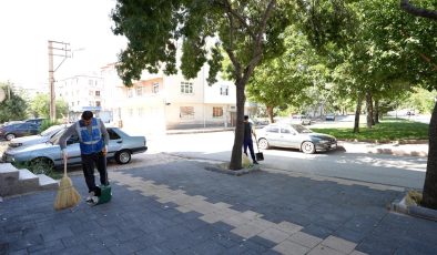 Elazığ Belediyesi’nden Sürsürü Mahallesi’nde Kapsamlı Temizlik