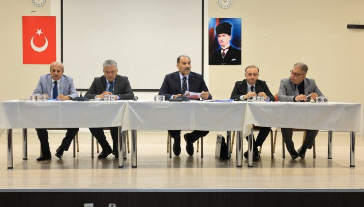 2026-2027 YILI EĞİTİM KURUMU MÜDÜRLERİ KURUL TOPLANTISI,MİLLİ EĞİTİM MÜDÜRÜZÜ AZİZ GÜN’ÜN BAŞKANLIĞINDA GERÇEKLEŞTİRİLDİ.