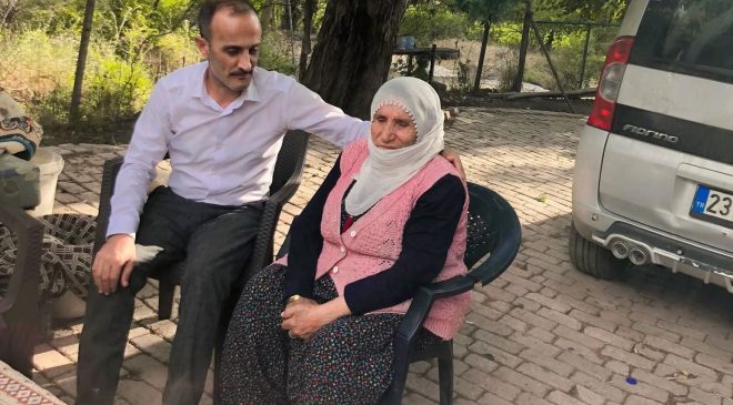 Anahtar Parti Sivrice İlçe Başkanı Varol’dan 30 Ağustos Zafer Bayramı’nda Şehit Annesine Anlamlı Ziyaret