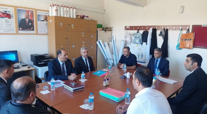 Milli Eğitim Müdürü Aziz Gün Arıcak ve Alacakaya İlçelerini Ziyaret Etti