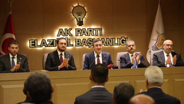 Cumhurbaşkanı Yardımcısı Yılmaz, Elazığ’da Ak Parti Teşkilatıyla Buluştu