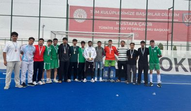Elazığ GSK Hokey Takımı Türkiye üçüncüsü oldu