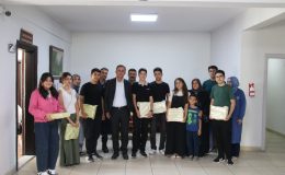 KEBAN’DA BAŞARILI ÖĞRENCİLERE BAŞKAN DOĞAN’DAN TABLET DESTEĞİ