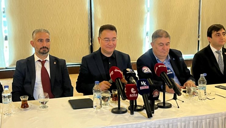 BABACAN: “ALIN TERİYLE HELAL KAZANÇ PEŞİNDE OLAN HEMEN HERKES SIKINTI YAŞIYOR”