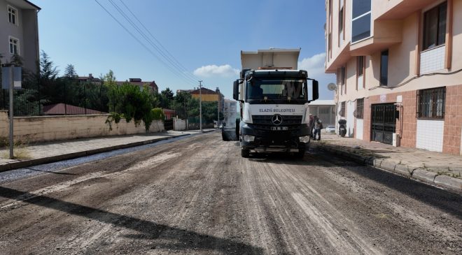İcadiye Mahallesi’nde yürüttüğü asfaltlama çalışmaları tamamladı.