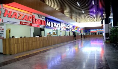 Elazığ Belediyesi Şehirler Arası Otobüs Terminali, yaz aylarında da yoğunluk yaşadı.