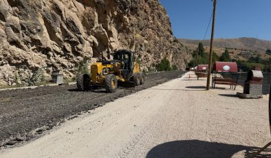 Keban Belediyesi Fırat Sahili’nde Çalışmalarını Sürdürüyor