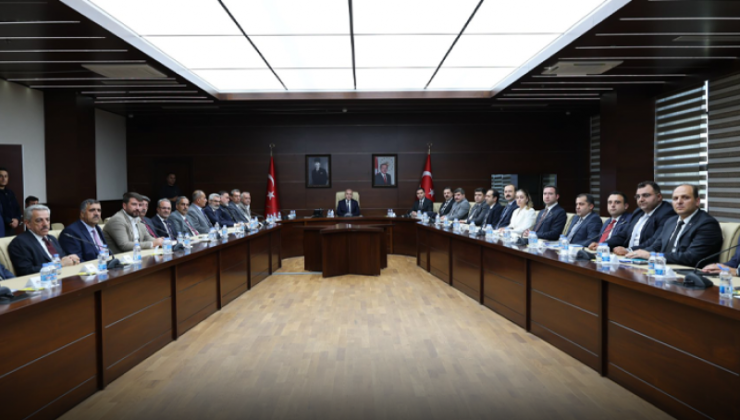 Elazığ Valiliği Harekete Geçti: Riskli Bölgelerde Sel Tedbirleri Değerlendirildi