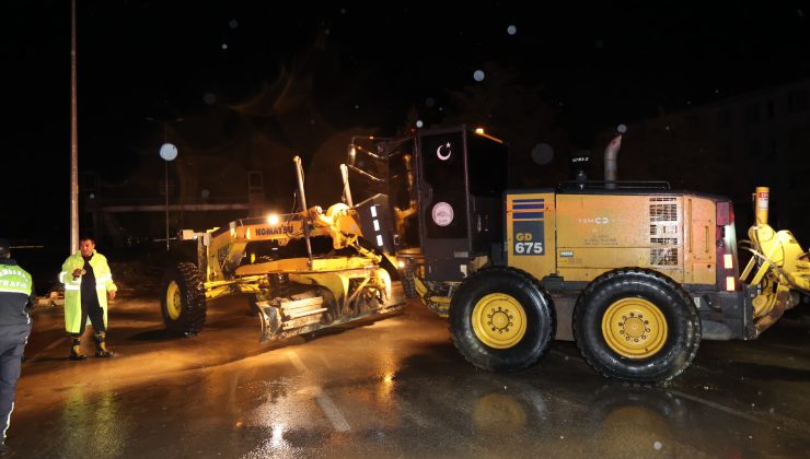 ELAZIĞ’DA SAĞANAK FELAKETİ: OSB’DE AĞIR HASAR, YOLLAR ÇÖKTÜ, EVLERİ SU BASTI