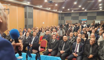 ELAZIĞ TÜRK OCAĞI “AMERİKA’NIN YÜZYILLIK ORTA DOĞU HAYALİ” KONULU KONFERANS DÜZENLENDİ