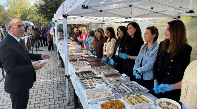 FIRAT ÜNİVERSİTESİ ÖĞRENCİ DESTEK BİRİMİ TARAFINDAN HAYIR KERMESİ DÜZENLENDİ
