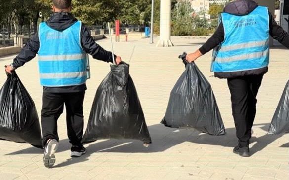 Elazığ Atatürk Stadyumu’nda Temizlik Çalışmalarına Destek