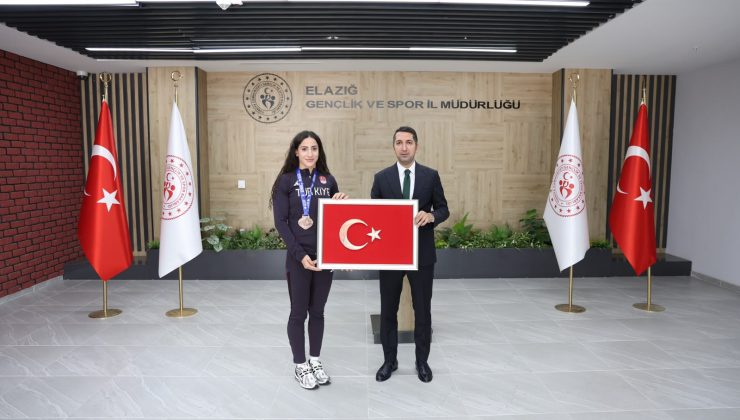 AVRUPA 3.’SÜ GİZEM ÖZER’DEN, İL MÜDÜRÜ EREN’E ZİYARET