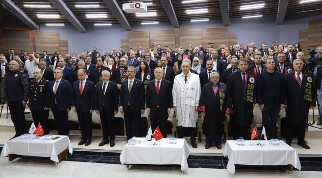 FIRAT ÜNİVERSİTESİNDE 2026-2027 AKADEMİK YILI AÇILIŞ TÖRENİ DÜZENLENDİ