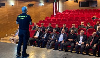 Muhtarlara Uyuşturucuyla Mücadele Konusunda Bilgilendirme Toplantısı